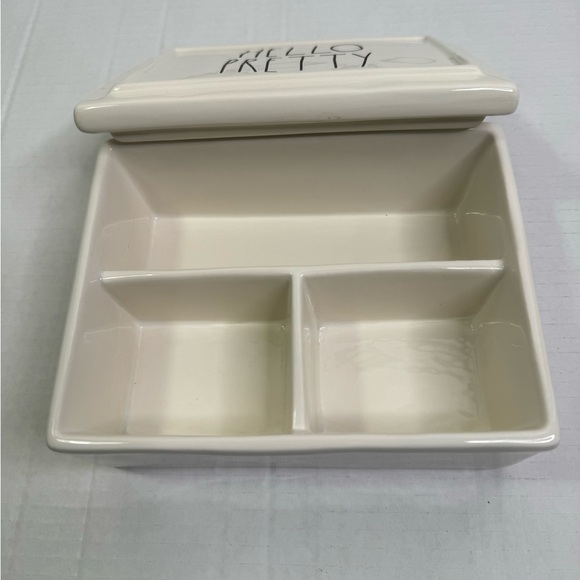 Rae Dunn Ceramic Jewelry Box With Saying “ Hello Pretty” 5X7 In Size New - Picture 2 of 10